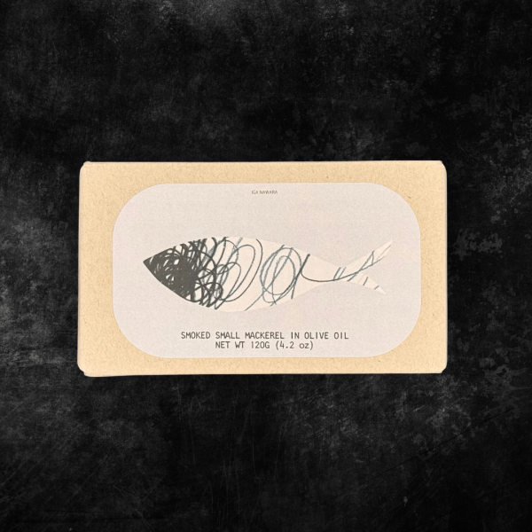 Kleine, geräucherte Makrelen Olivenöl